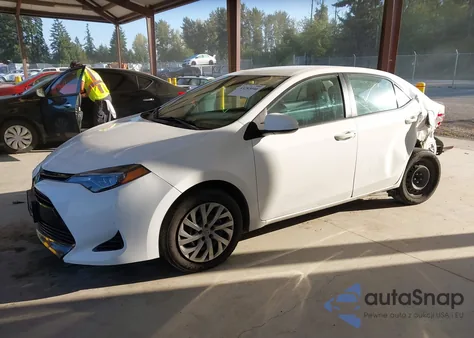 2017 Toyota Corolla Le z USA, uszkodzony, nr VIN 2T1BURHEXHC870843